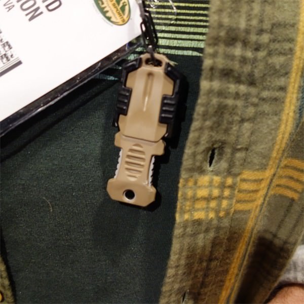 18478 - Многофункциональный EDC мини-нож для нательного, карманного ношения: сталь 440C, крепление M.O.L.L.E.
