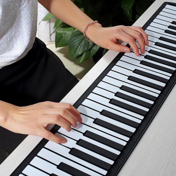 39259 - Гибкое пианино-клавиатура со встроенным аккумулятором (1000 мАч) Konix PA88M Profy: 88 клавиш, 140 тонов, 128 ритмов, педаль